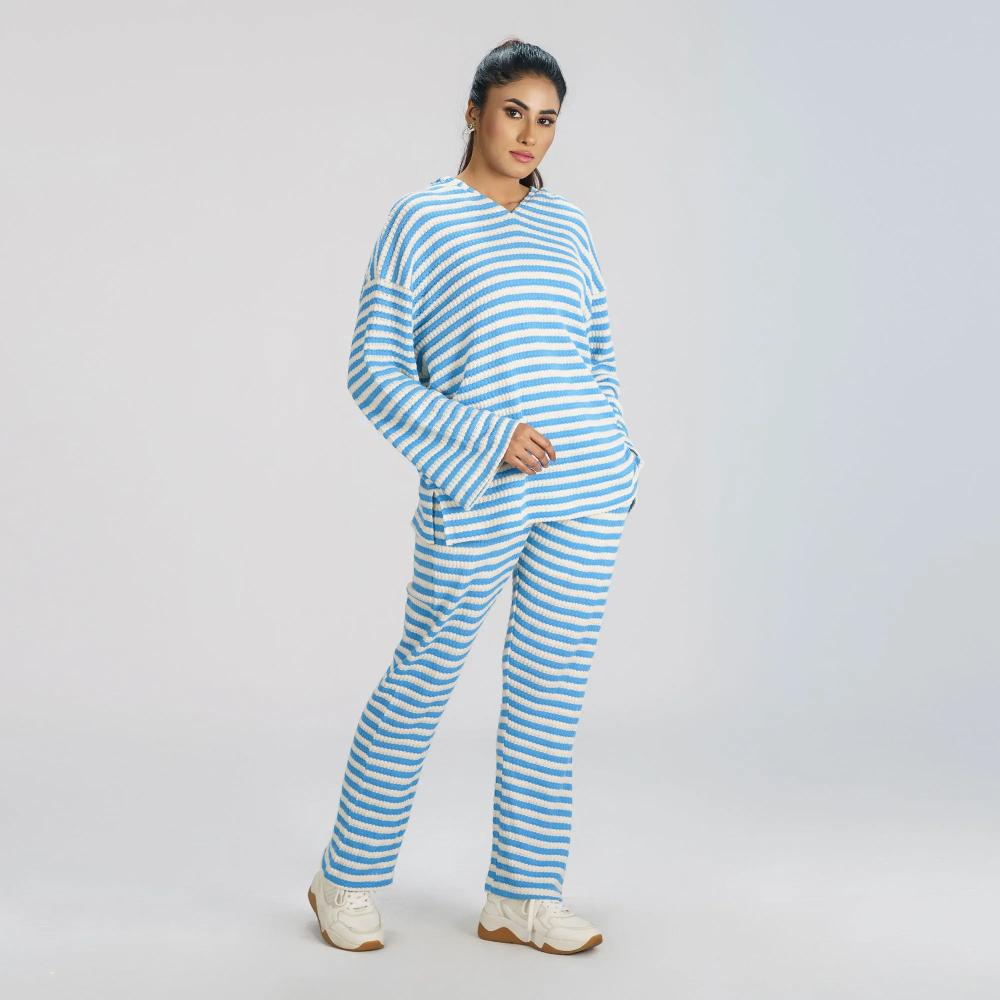 Women White & Blue Hoodie Joggers Set