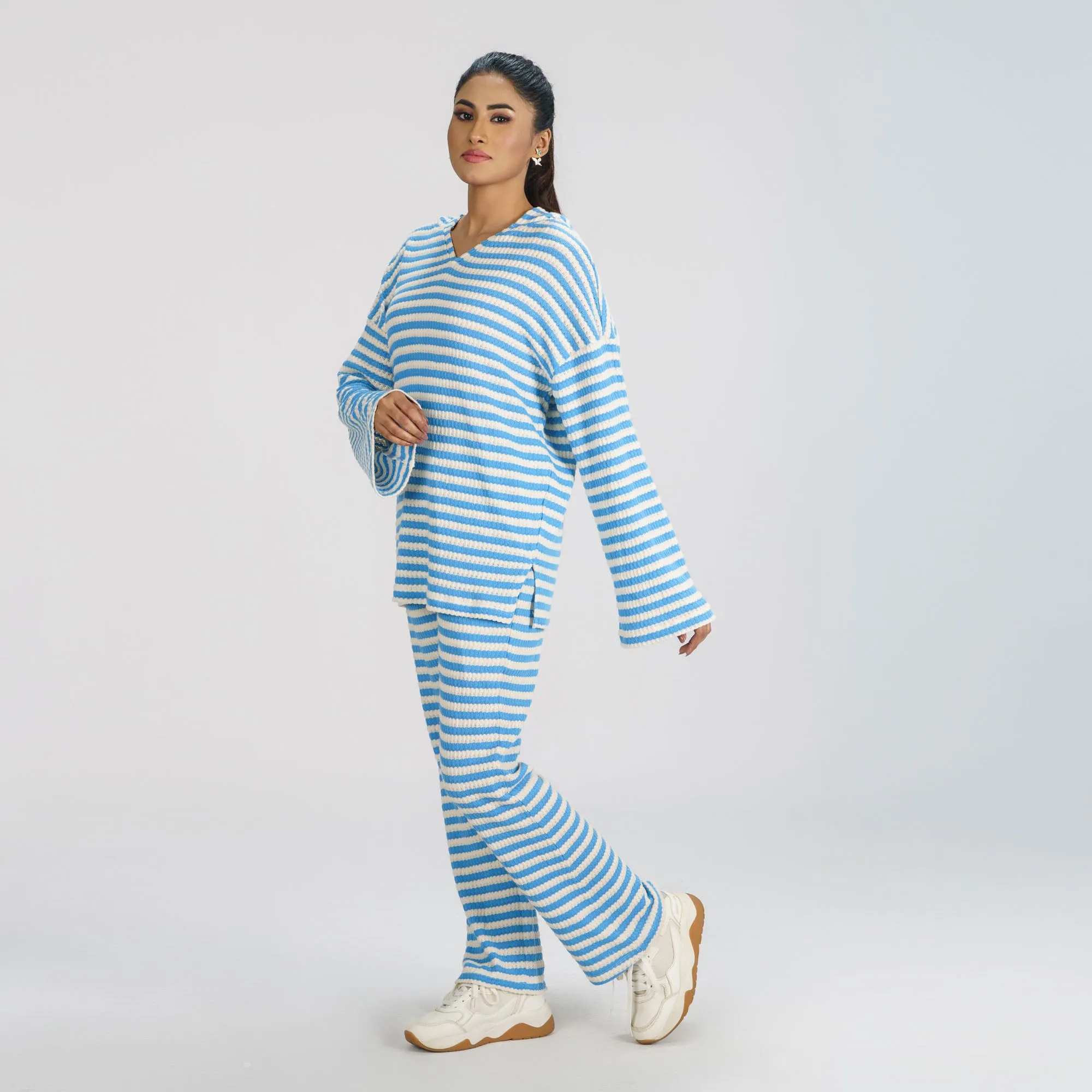 Women White & Blue Hoodie Joggers Set