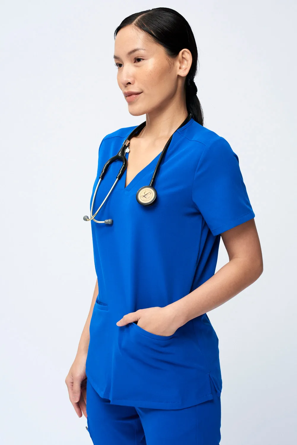 Women's 3-Pocket Scrub Top
