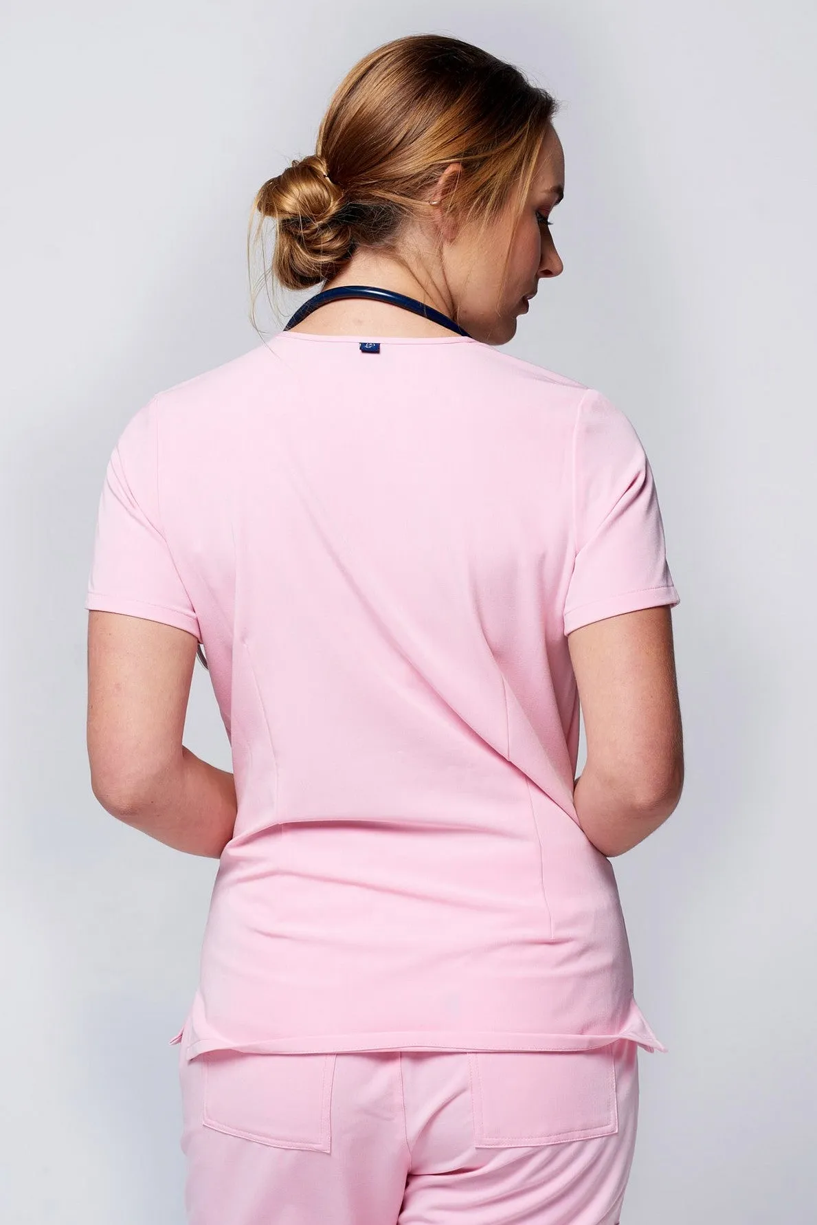 Women's 3-Pocket Scrub Top