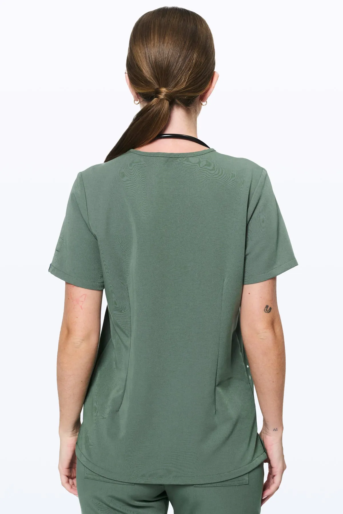 Women's 3-Pocket Scrub Top