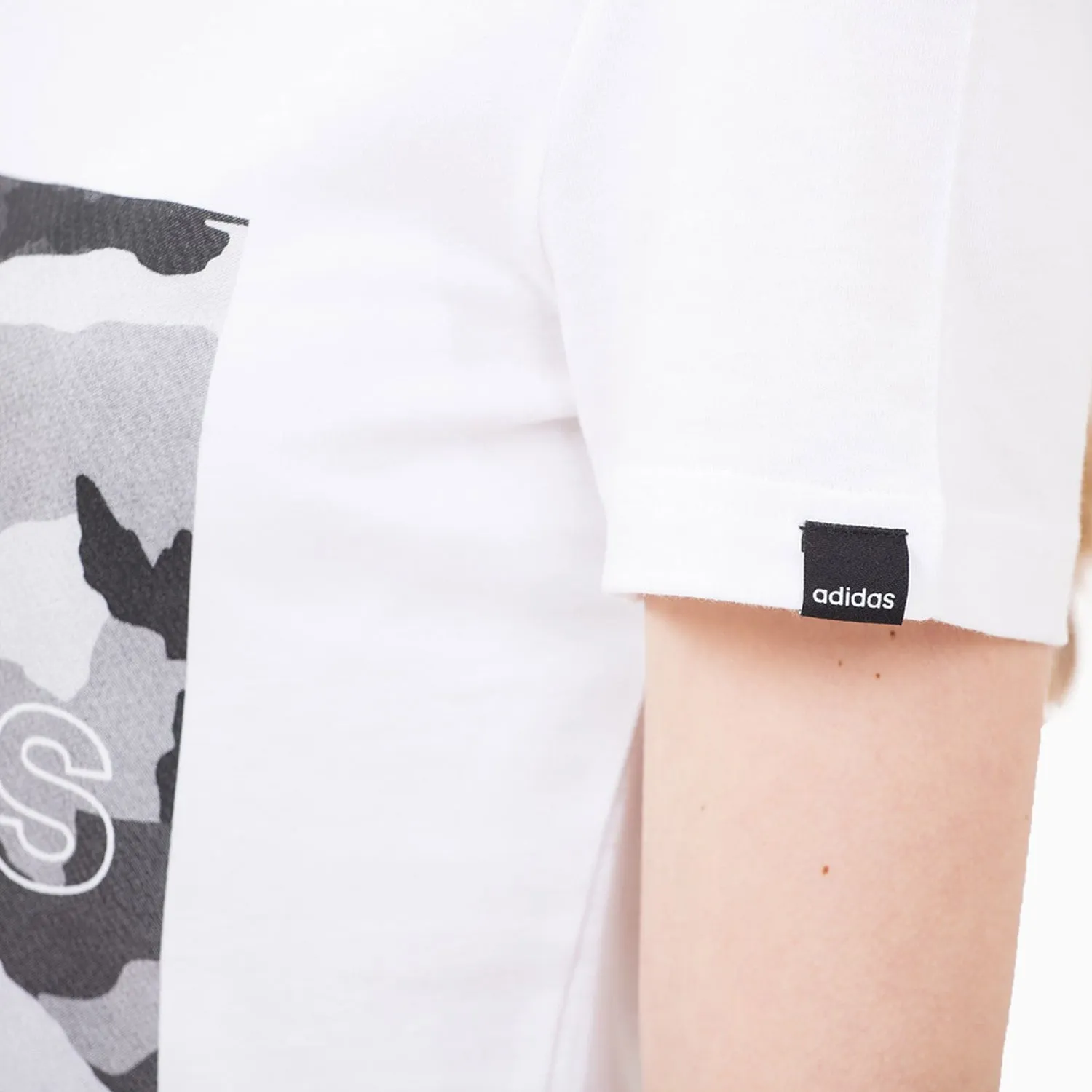Women's Boxed Camo Graphic T Shirt