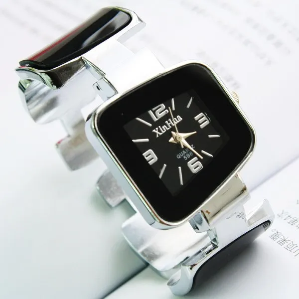 Women's Bracelet Wristwatch