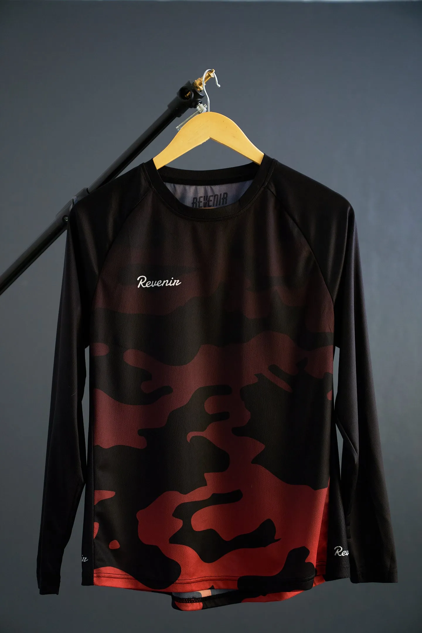 Women's Camo Fade Enduro Jersey R/B