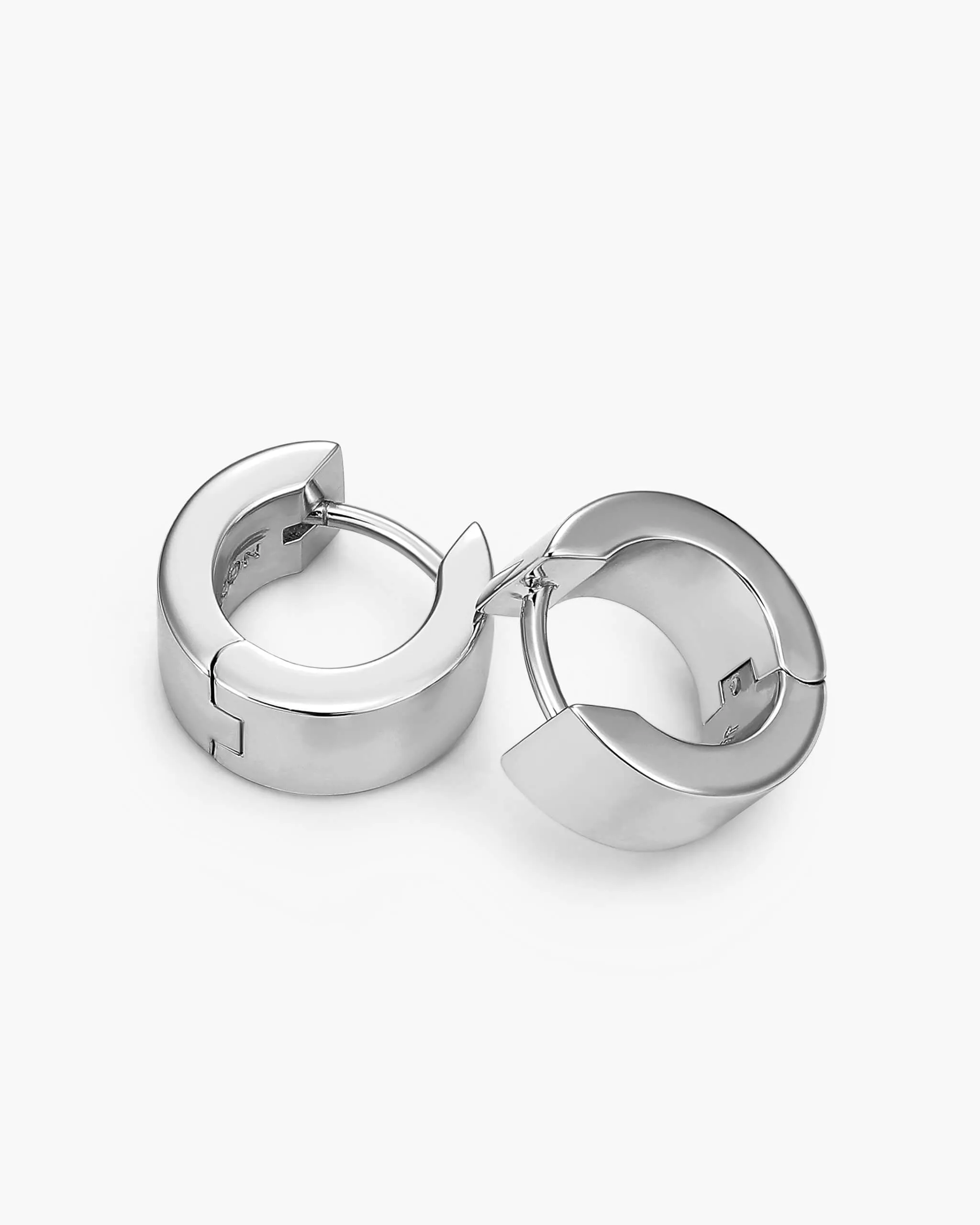 Women's Chunkie Huggie Earrings - Silver