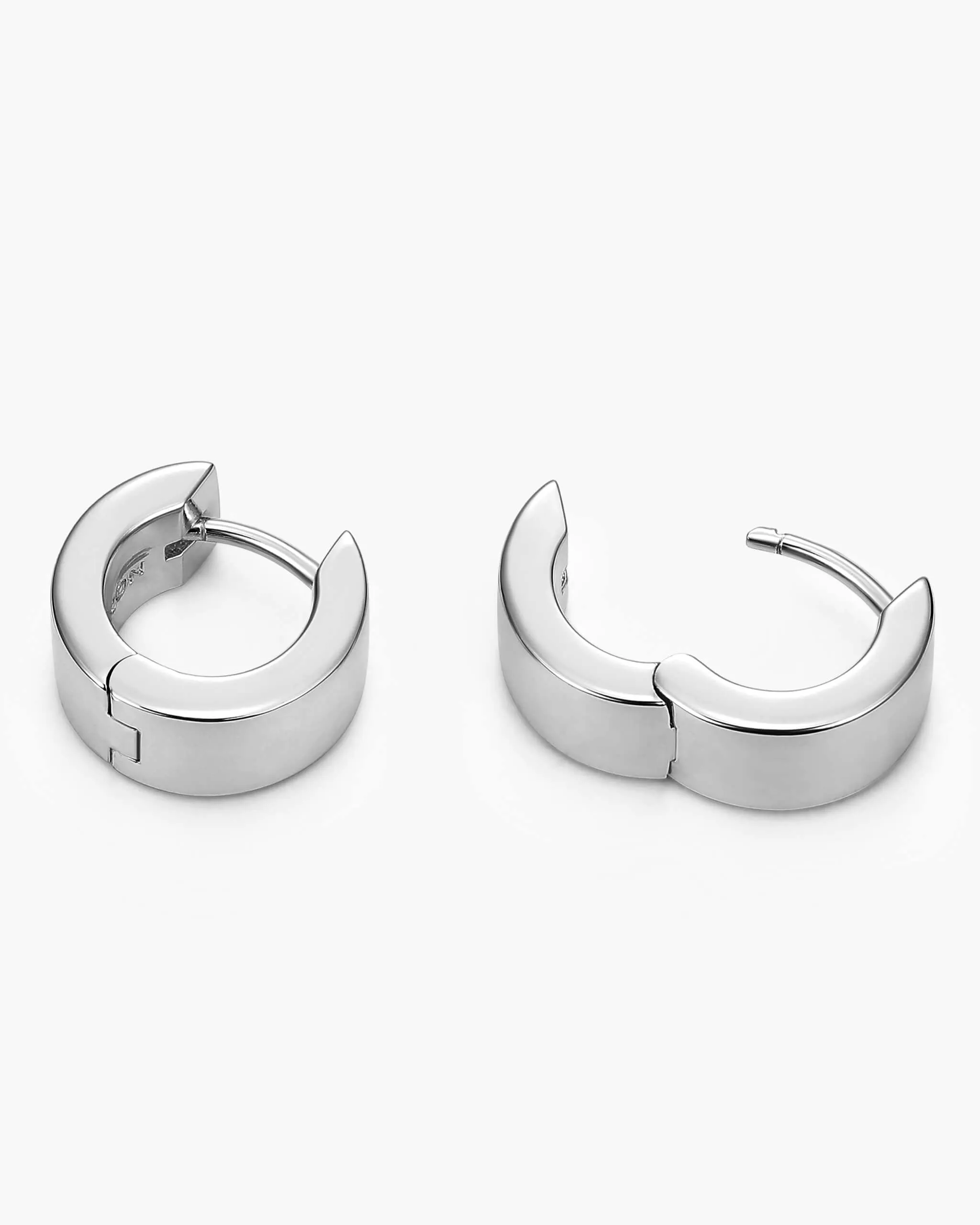 Women's Chunkie Huggie Earrings - Silver