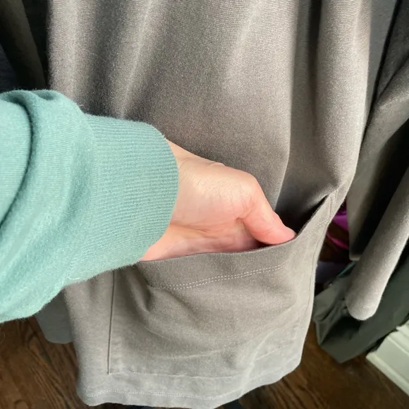 Women's Eileen Fisher Cardigan S/P Gray