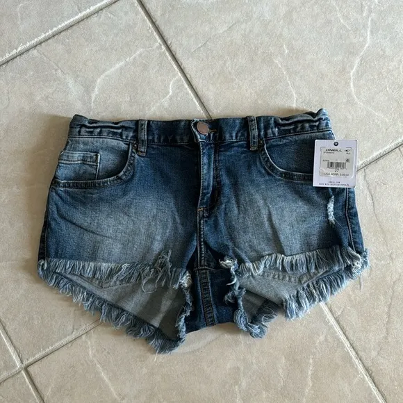 Women’s O'Neill Bowie Denim Jean Distressed Shorts Women's Size 27 NWT