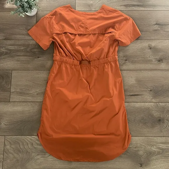 Women's REI Orange Short Sleeve Dress Size Medium
