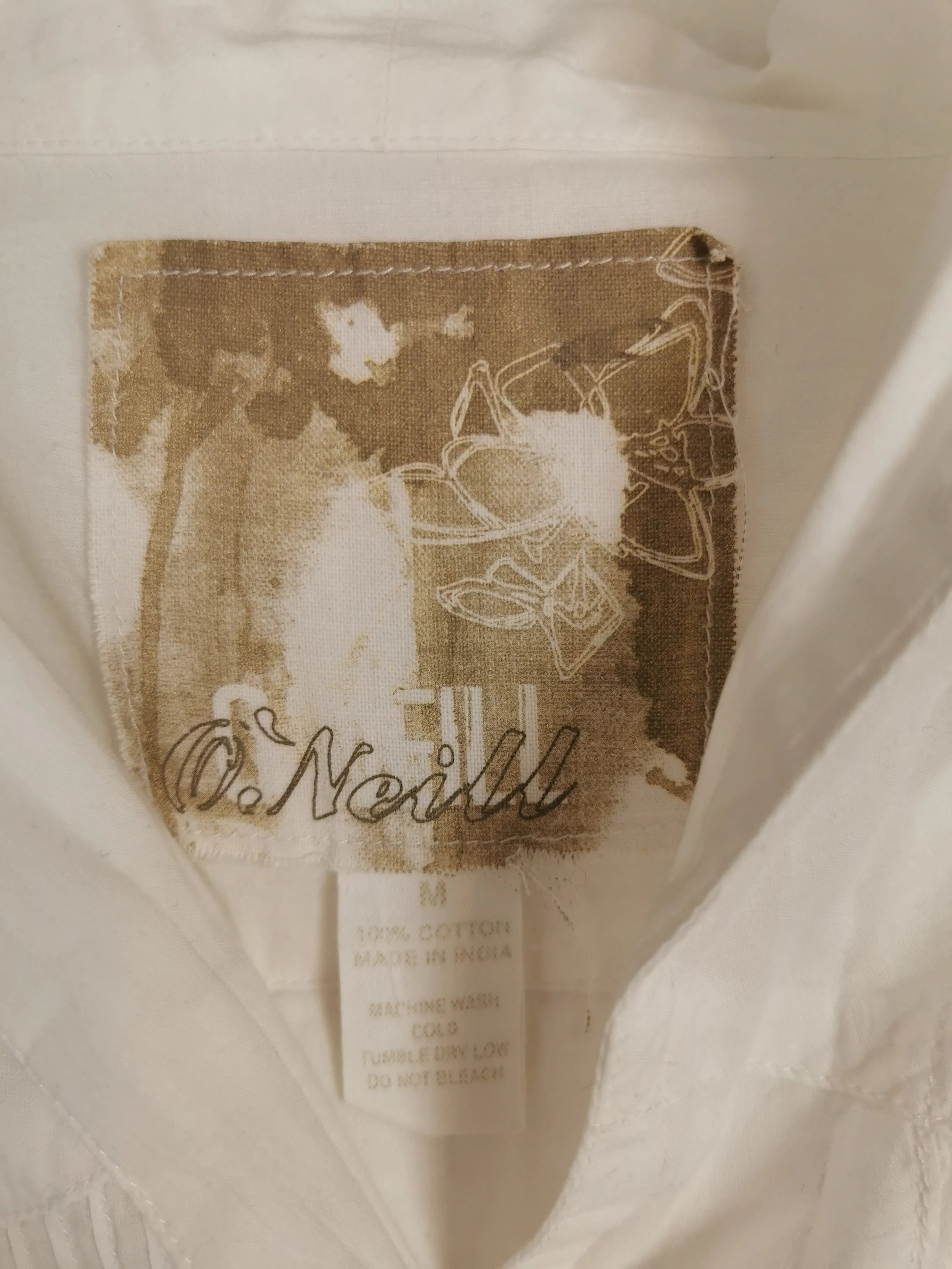WOMENS SIZE MEDIUM - O'NEILL, Lightweight Soft Cotton Blouse EUC B34