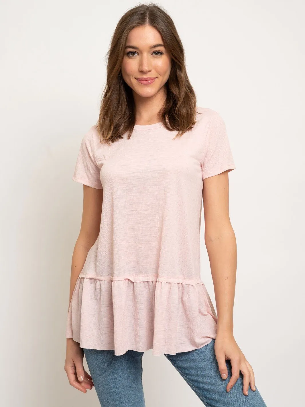 WOMEN'S TEXTURED KNIT TIERED HEM SHORT SLEEVE TOP