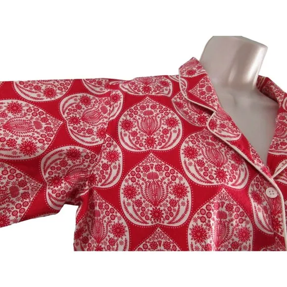 World Market Red White Floral Flannel S/M Button Up Nightshirt EUC Front Pocket