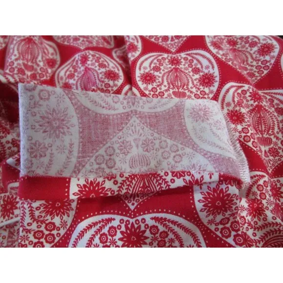World Market Red White Floral Flannel S/M Button Up Nightshirt EUC Front Pocket