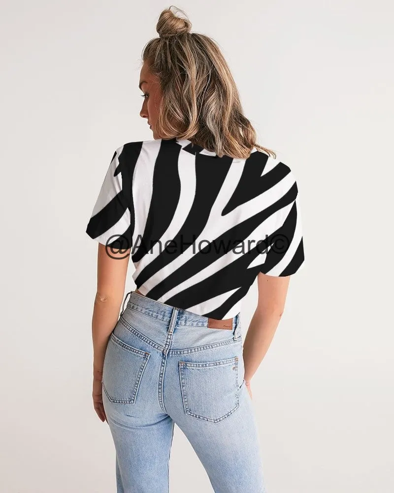 Zebra  Women's Twist-Front Cropped Tee